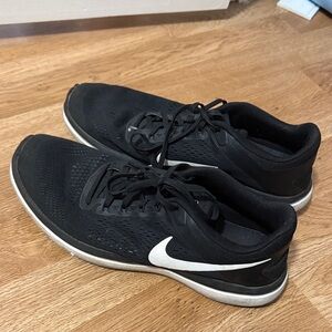 Nike womens Black and White Sneakers
